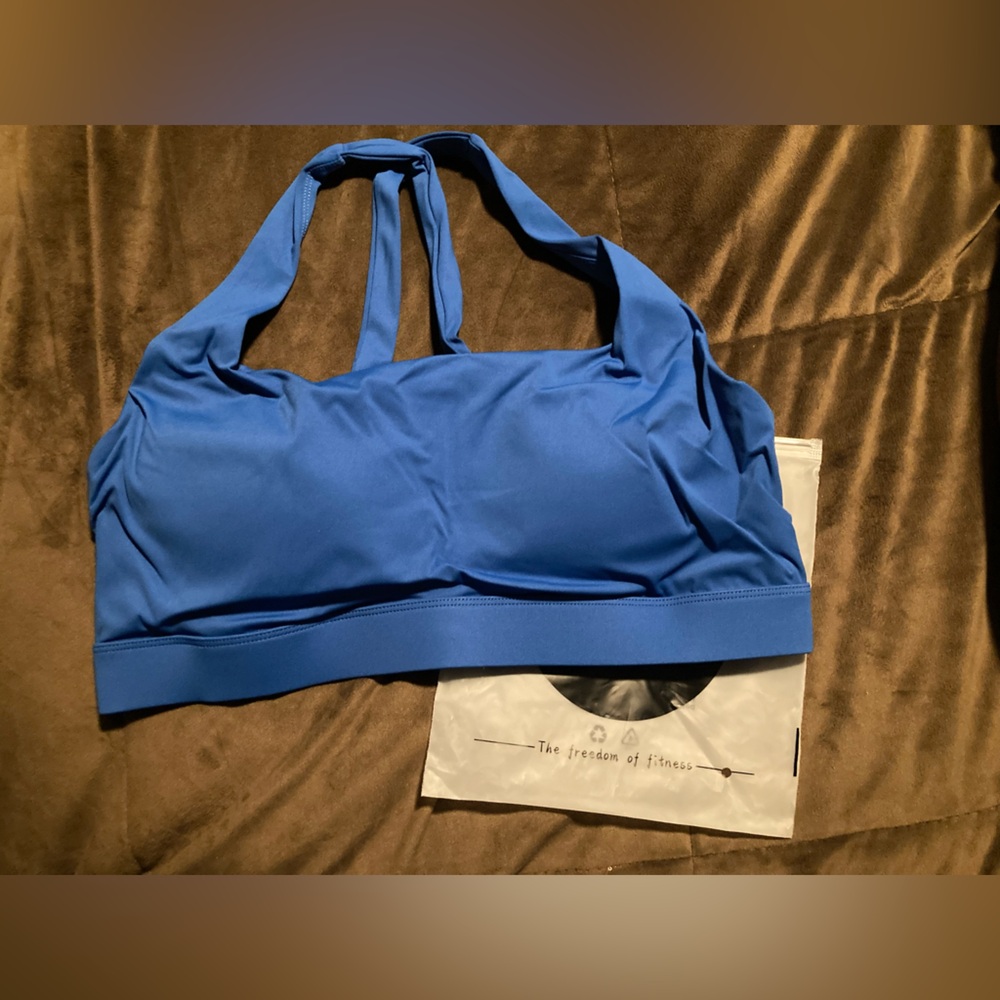 Running Girl brand, size XL, blue, molded cups, high impact  Sports Bra